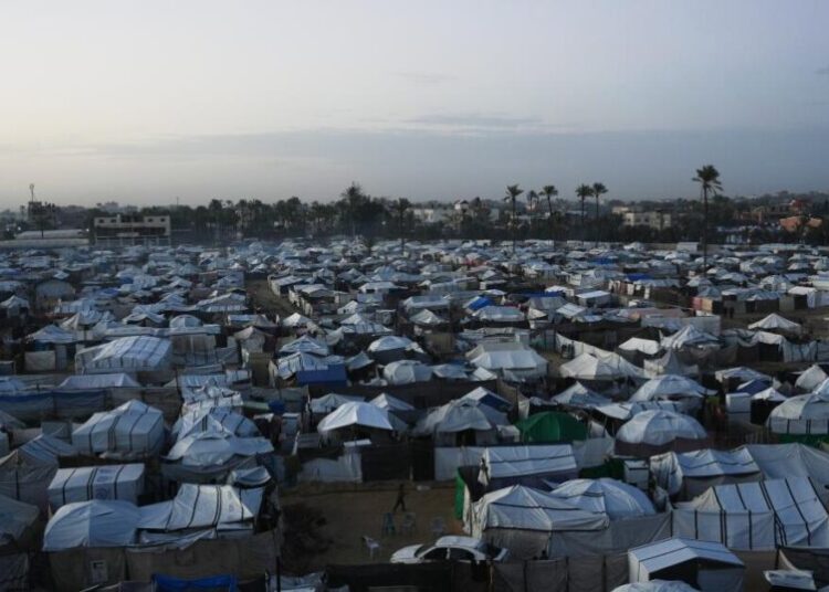 Hamas says it will dissolve its Gaza government when new Palestinian body takes over