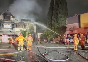 Historic Hollywood motel where rock icons stayed, movies were filmed goes up in flames