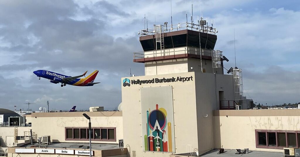 Hollywood Burbank Airport at risk of a midair collision, top U.S. transportation official says