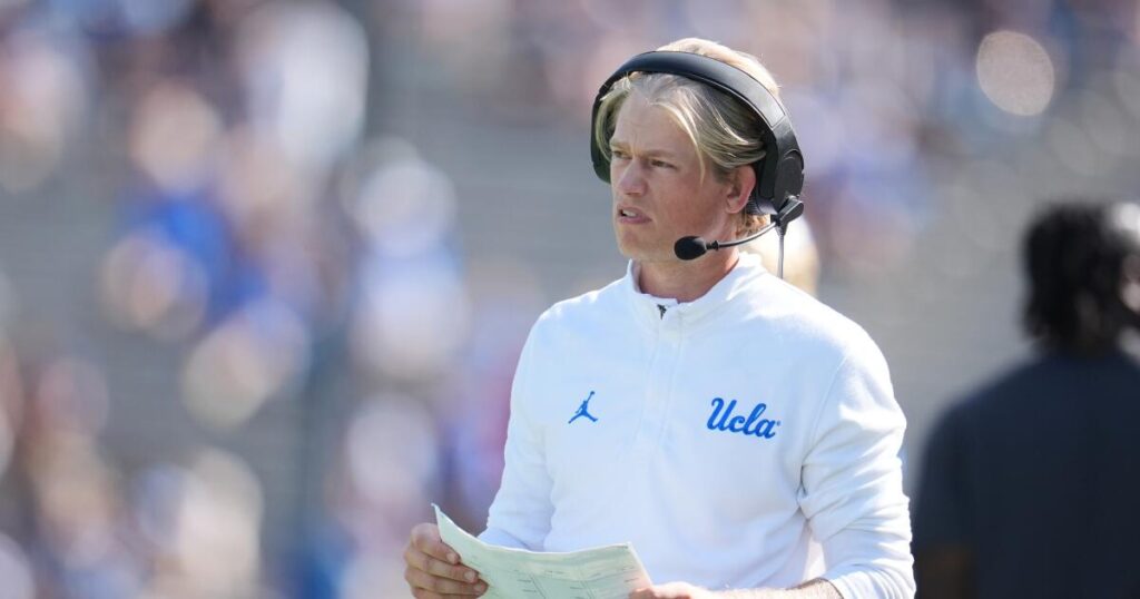 Jerry Neuheisel is leaving UCLA to rejoin Chip Kelly at Northwestern