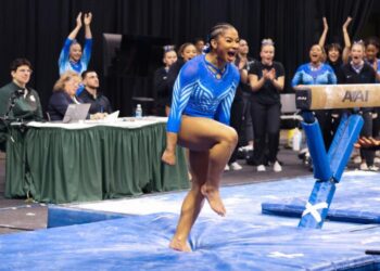 Jordan Chiles achieves another perfect 10 to lead UCLA past Washington