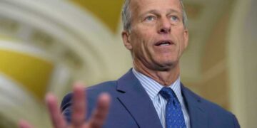 Senate readies vote on Venezuela war powers as Trump pressures GOP defectors