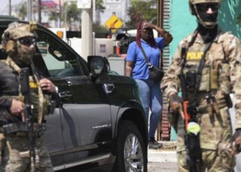 Lawsuits against ICE agents would be allowed under proposed California law