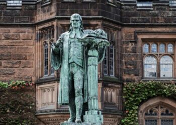 Without affirmative action, elite colleges are prioritizing economic diversity in admissions