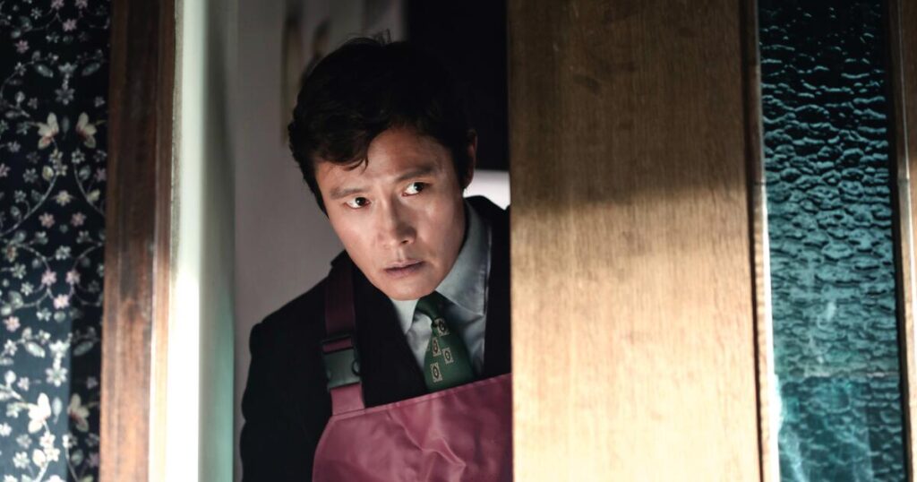 A killer job market leads to ‘No Other Choice,’ a darkly comic satire from Korea