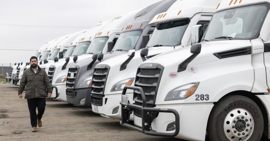 California sets up a showdown with Washington by reissuing licenses to migrant truckers