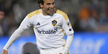 Galaxy star Riqui Puig may miss second consecutive season after another knee surgery