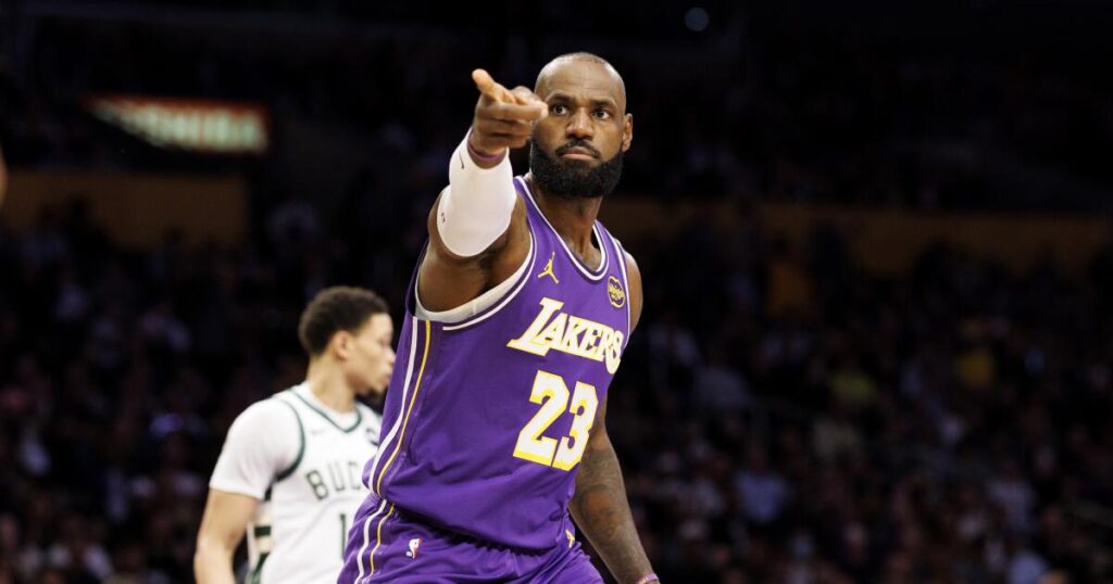 Lakers rally for late lead but falter at finish in loss to the Bucks