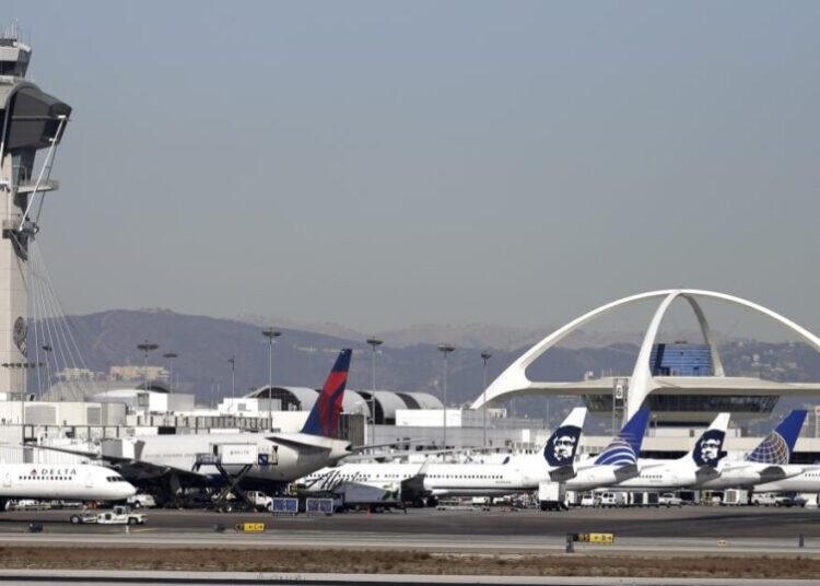 ‘Doomsday Plane’ appearance at LAX sparks online worry