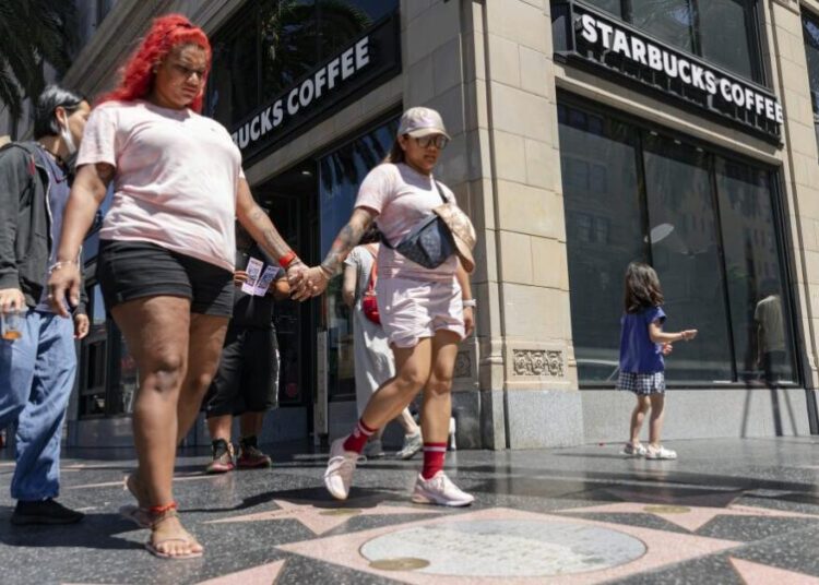 Starbucks’ strong sales stoke confidence in turnaround