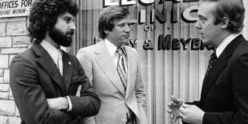 Leonard Jacoby, pioneer of legal advertising on billboards and TV, dies at 83