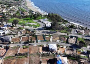 Los Angeles is sabotaging itself on housing