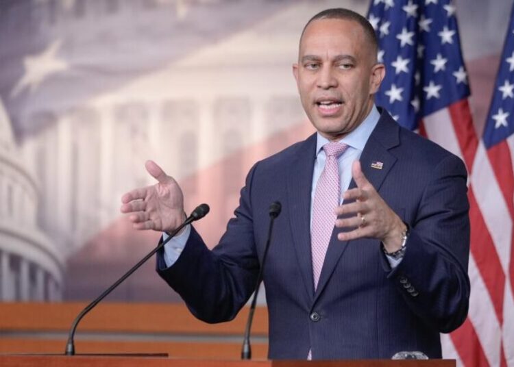 House passes bill to extend healthcare subsidies in defiance of GOP leaders