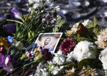 Facts about Alex Pretti’s death are undeniable. The White House is denying them anyway.