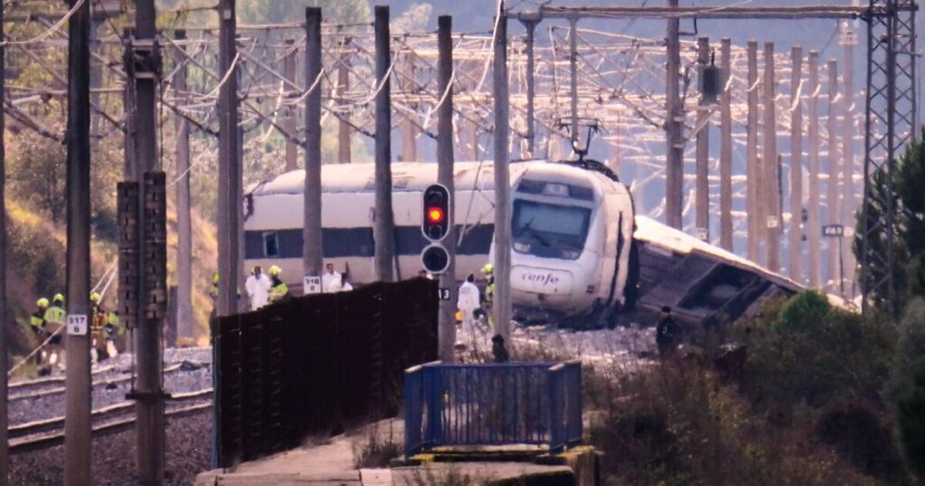 At least 40 killed in Spanish high-speed rail collision