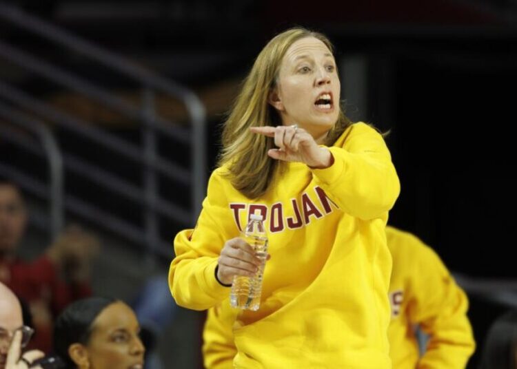 USC women’s basketball snaps four-game losing streak with rout of Purdue