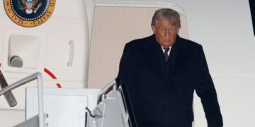 Trump threatens Canada with 100% tariffs over its new trade deal with China