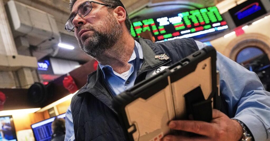 Wall Street steadies as chip stocks bounce back and oil prices ease