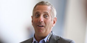 Burglars take $30,000 from late NASCAR driver Greg Biffle’s home, officials say