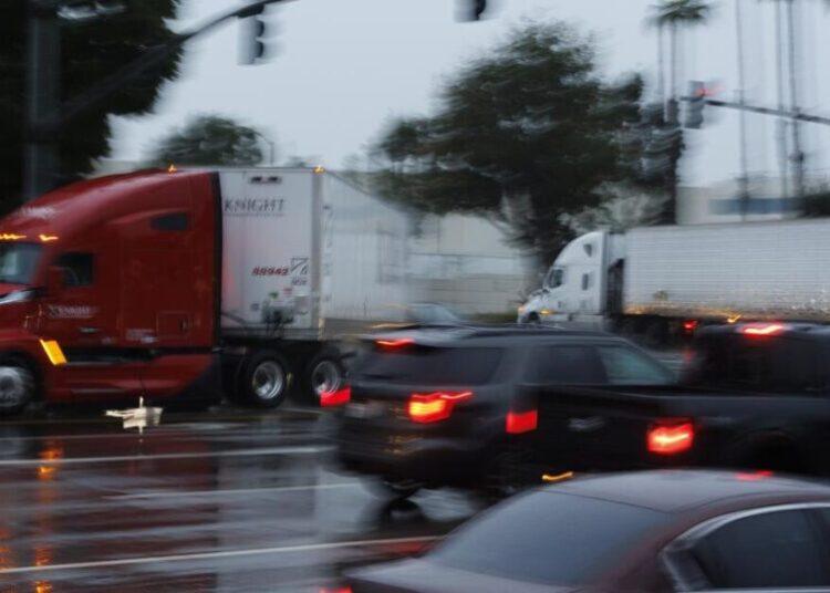 California delayed cancellation of immigrant truckers’ licenses. So feds will withhold $160 million