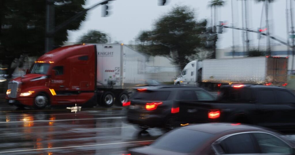 California delayed cancellation of immigrant truckers’ licenses. So feds will withhold $160 million