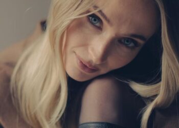 Sophie Turner loves messy characters like those in ‘Steal’: They’re ‘quite liberating to play’