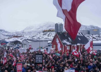 Europe warns of ‘dangerous downward spiral’ after Trump threatens tariffs over Greenland