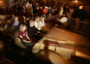 Fists fly in tussle over cutting in line at Disneyland; at least one man injured