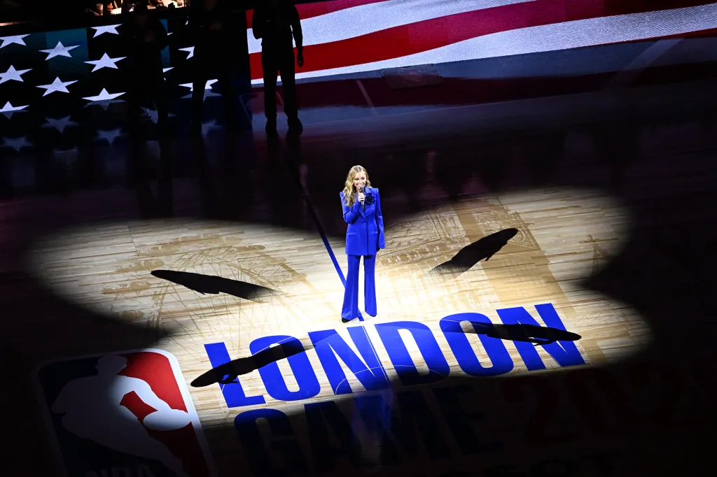 Vanessa Williams singing the National Anthem at the 2026 NBA London Game.
