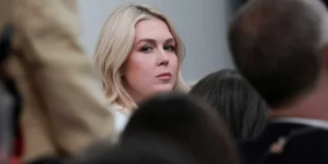 Karoline Leavitt scolded after strange claim about Trump’s Davos speech