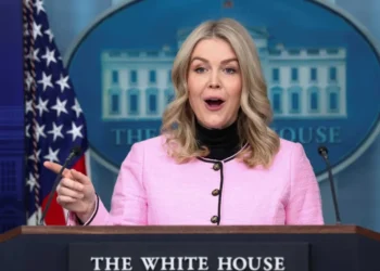 Leavitt’s abrupt stage exit triggers ‘insider trading’ accusations in prediction markets