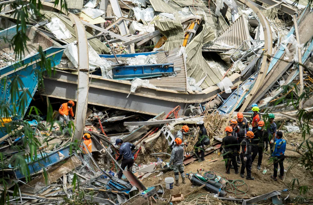 Jaylord Antigua, a 31-year-old office worker at the landfill, said the wall of garbage cascaded down and destroyed the administrative office he was in.