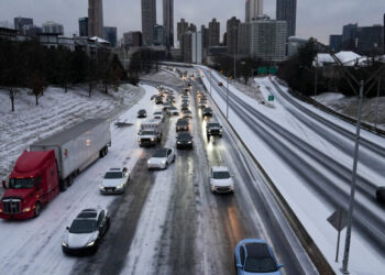 Driving in Winter? Follow These Expert Tips to Arrive Safely.