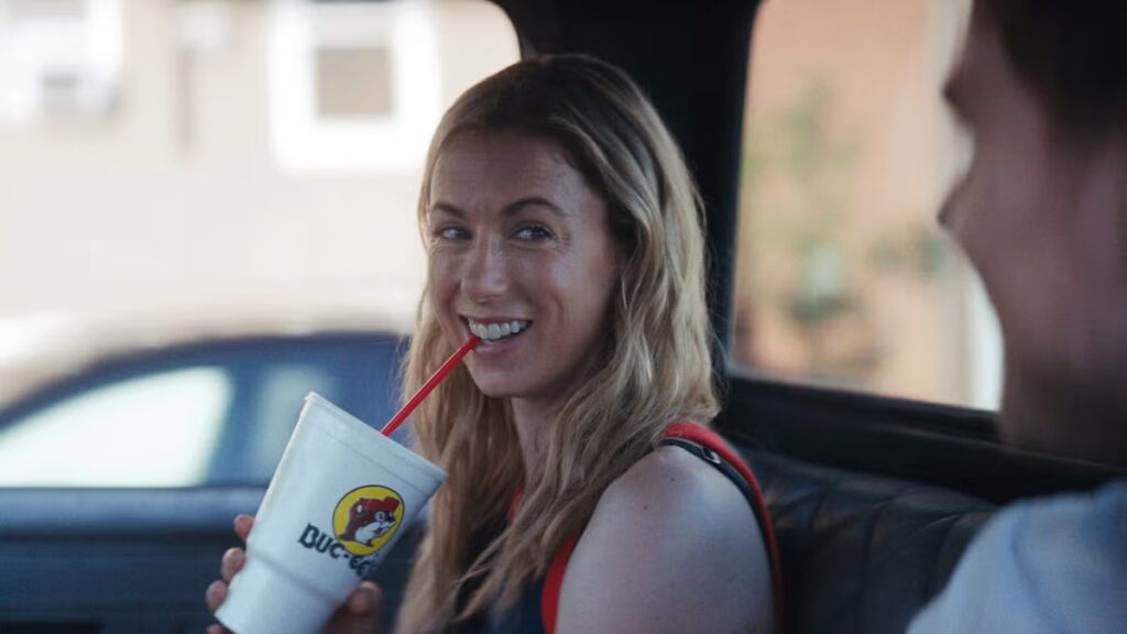 ‘Chasing Summer’ Review: Iliza Shlesinger Rom-Com Is a Sporadically Charming Collection of Contrivances