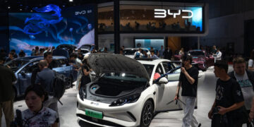 Stock Slide and Slow Sales: What’s Happening in China’s E.V. Market?