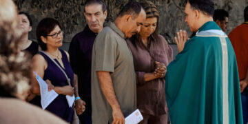 Judge Ends Deportation Case for Mexican Father of 3 U.S. Marines