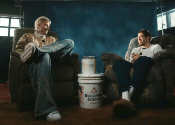 Podcasts? TV Talk Shows? Netflix Just Hopes They’re Hits.