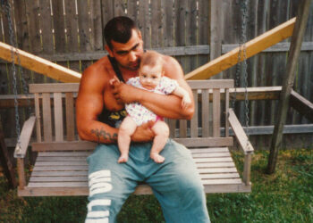 An Engrossing Memoir Asks: Is Telling the Truth a Betrayal?