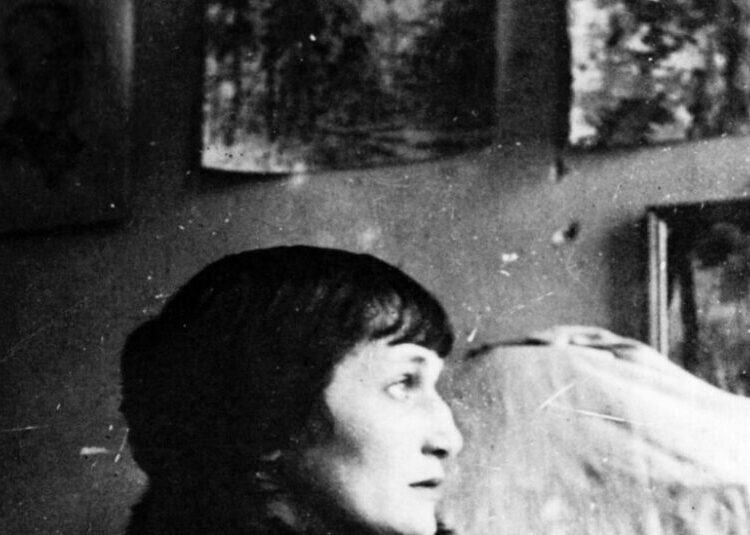 Anna Akhmatova, Leading Soviet Poet, Is Dead