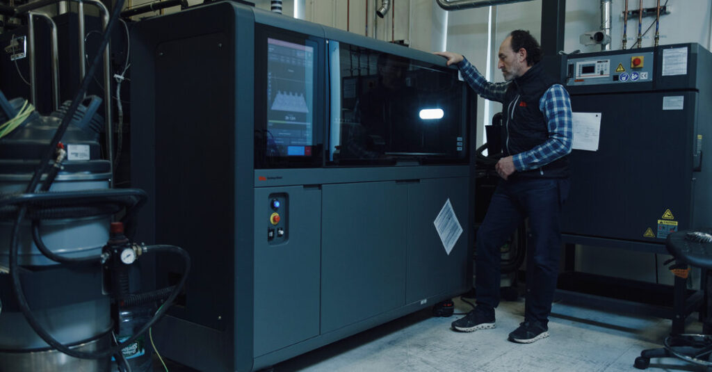 The Rise and Fall of a 3-D Printing Empire