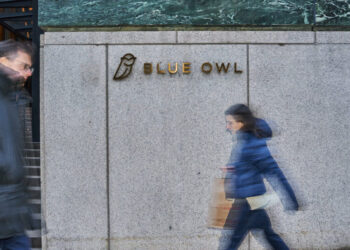 Once the Hottest Bet on Wall St., Private Credit Has Started to Crack