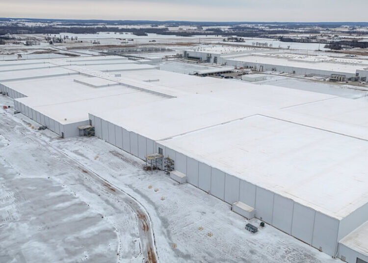 Stuck With an Empty Factory, Ford Seeks a New Market