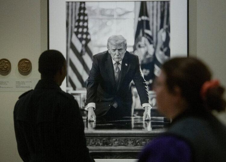 White House Suggests Smithsonian Add a Trump Display