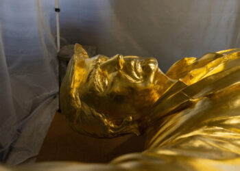 Trump’s Relentless Self-Promotion Fosters an American Cult of Personality