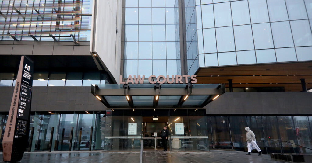 In Arson Case, a Judge Wrestles With A.I.-Assisted Apology Letters