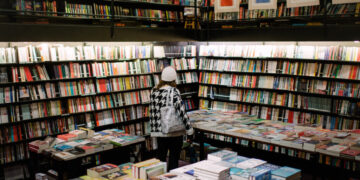 What French Romance Novels Could Tell Us About A.I. and Translation Jobs