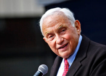 ‘Gang Stuff’ and ‘Illicit Trysts’: How Epstein Sought Leverage With the Wealthy