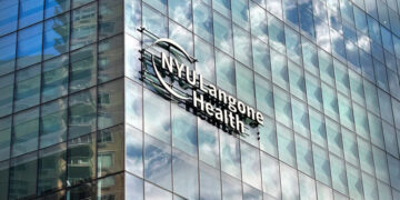 Manhattan Hospital Ends Medical Treatment for Transgender Youth