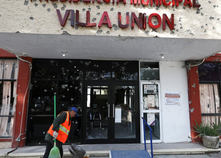 Mexican Cartels Overwhelm Police With Ammunition Made for the U.S. Military