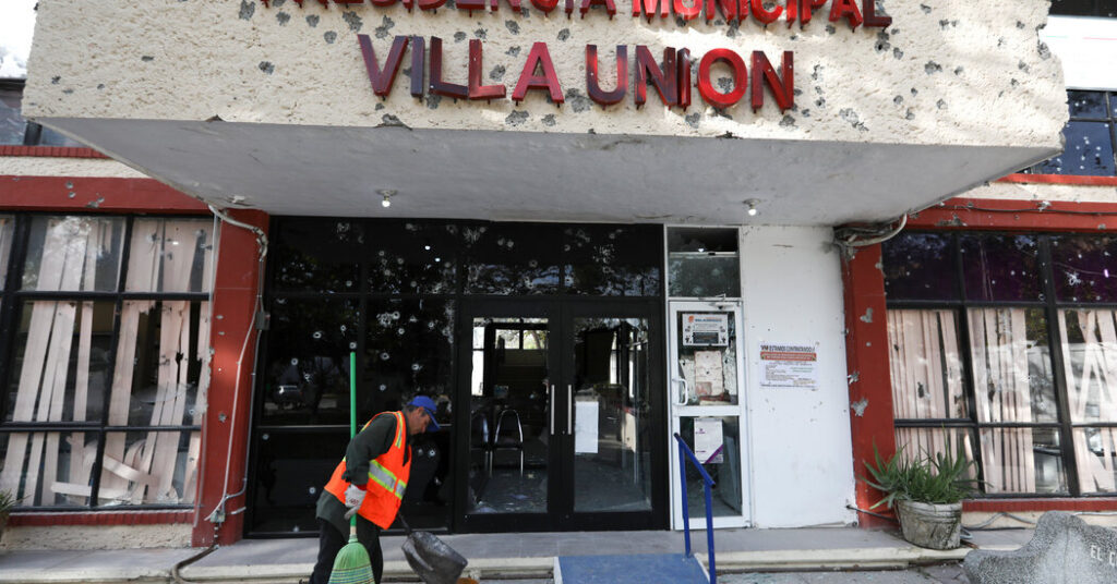 Mexican Cartels Overwhelm Police With Ammunition Made for the U.S. Military